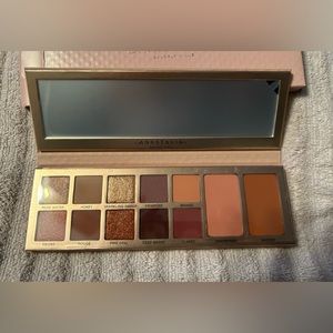 Anastasia Beverly Hills Primrose palette. NIB